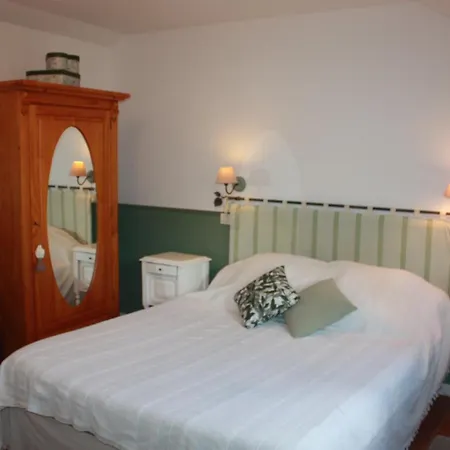 L'atterrissage 住宿加早餐酒店 Santes