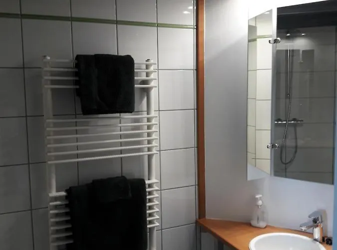 Couette-café L'atterrissage 3*